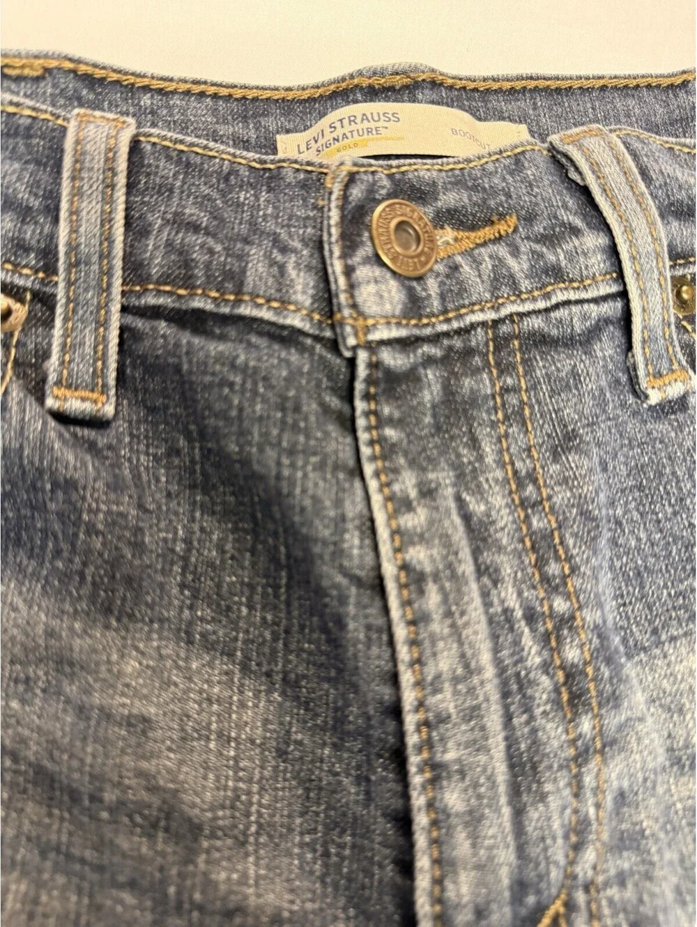 Levi Strauss Signature Jeans Mens 30x30 Blue Bootcut Medium Wash Stretch Denim